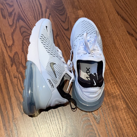 Nike 270 - Picture 5 of 6